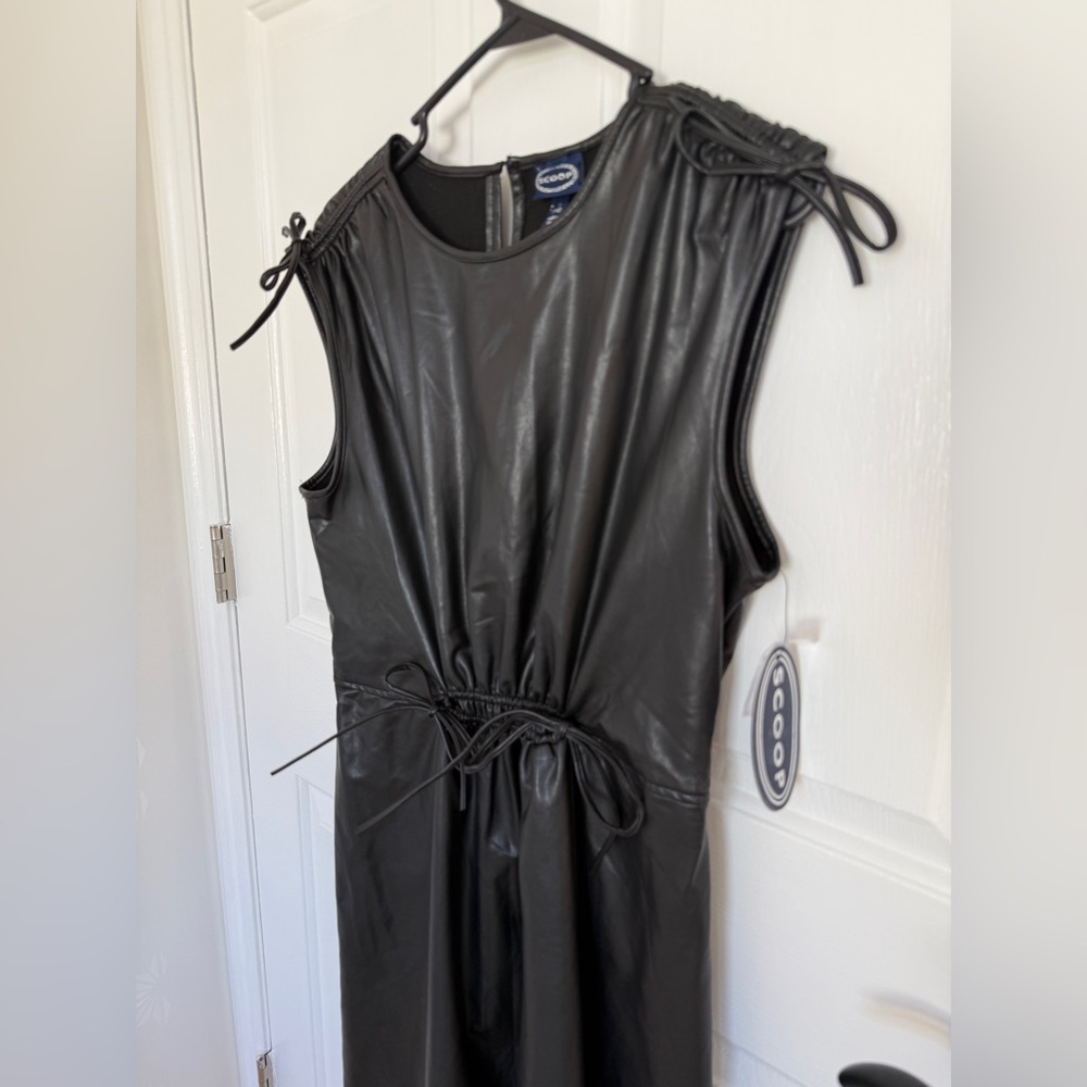 Scoop Faux Leather Cinch Waist Midi Dress – Size M (8–10)